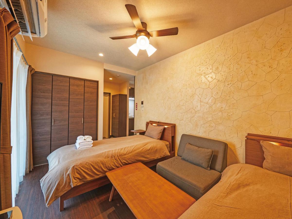 Terrace Resort Mihama Chatan Exterior foto